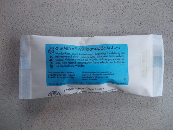 Kinder-Verbandspäckchen MITTEL, aluminiumbedampft