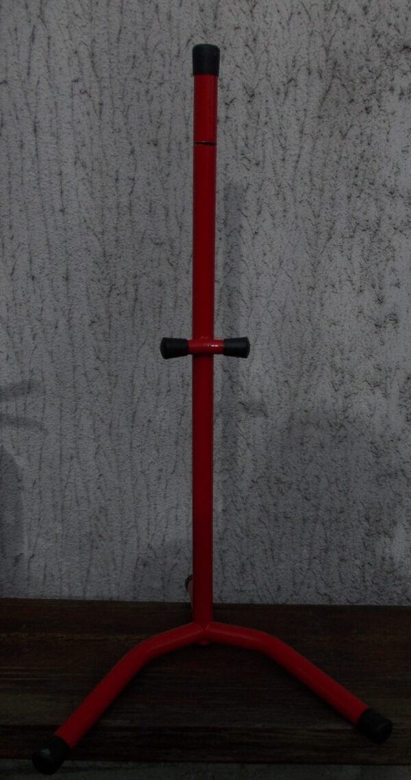Dreibeinständer für Feuerlöscher